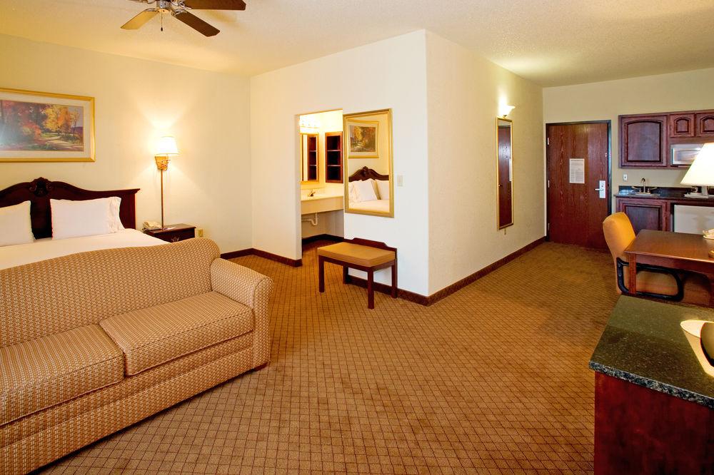 Holiday Inn Express Hotel And Suites Weslaco By Ihg Esterno foto