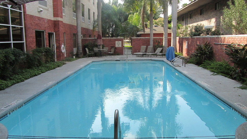 Holiday Inn Express Hotel And Suites Weslaco By Ihg Esterno foto