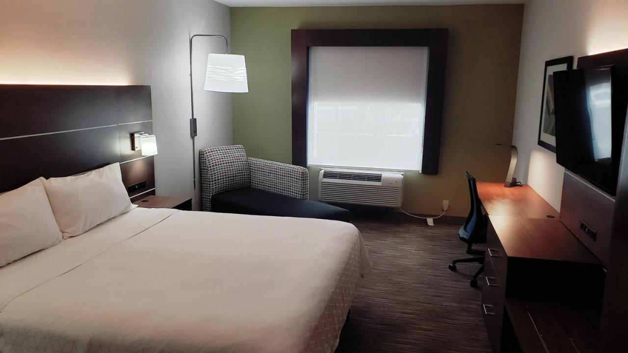 Holiday Inn Express Hotel And Suites Weslaco By Ihg Esterno foto